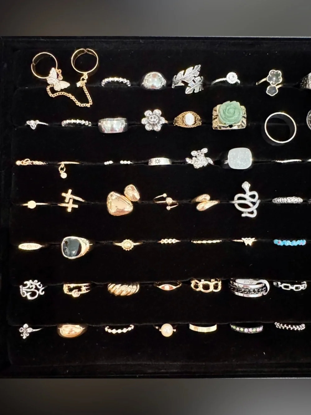 100 Fashion Rings 💍 Mystery Lot | Gold & Silver Tone | Reseller Bundle | $29 WOW - Picture 11 of 16